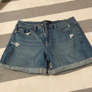 Gap shorts